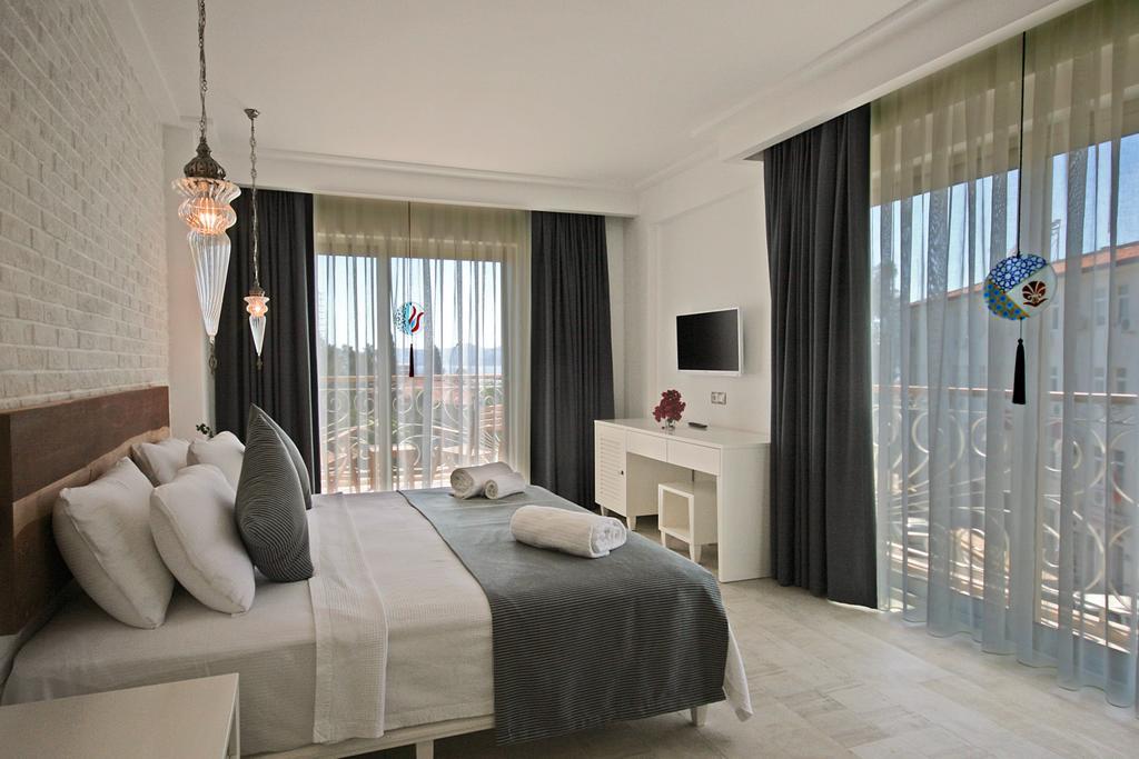 Arnna Hotel Kaş Esterno foto