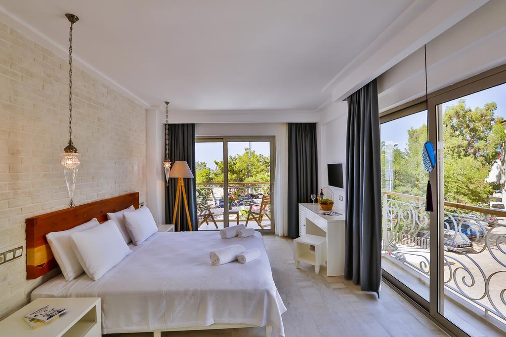 Arnna Hotel Kaş Esterno foto